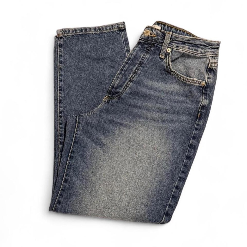 ✨ FOREVER 21 High Waisted Straight Leg Jeans 🛍️